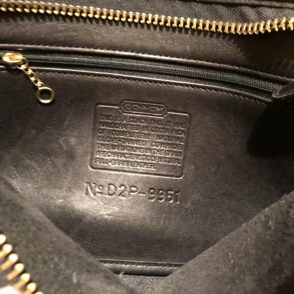 SOLD Black Coach Leather Crossbody Handbag EUC - Picture 6 of 8
